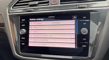 2023 Volkswagen 2.0 TDI R-Line DSG Euro 6 5-door (Grey) - Image: 19