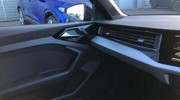 2025 Audi 1.0 TFSI 30 S line Sportback S Tronic Euro 6 5-door (Black) - Image: 34