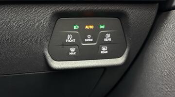 2024 CUPRA EHybrid 12.8kWh VZ2 Design Edition DSG Euro 6 5-door (White) - Image: 24