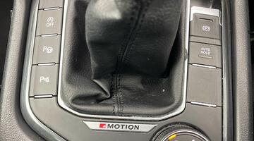 2019 Volkswagen 2.0 TDI Match 4Motion Euro 6 5-door (Silver) - Image: 12