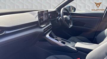 2025 CUPRA 2.0 TSI VZ1 DSG 4-doorive Euro 6 5dr (Grey) - Image: 2