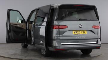 2025 Volkswagen 2.0 TDI Style Long MPV DSG Euro 6 5-door (Grey) - Image: 11