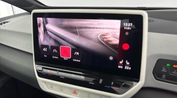 2021 Volkswagen Pro Performance 58kWh Tech Auto 5-door (Blue) - Image: 15