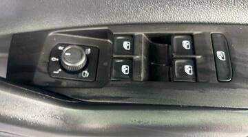 2023 Volkswagen 1.0 TSI Life Euro 6 5-door (Grey) - Image: 19