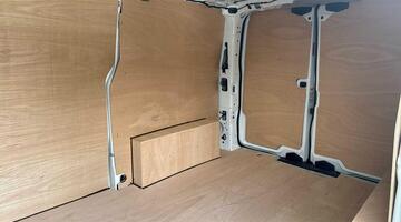 2025 Volkswagen 2.0 TDI T28 Commerce Plus FWD SWB Euro 6 5-door (White) - Image: 22