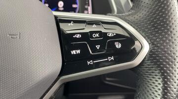 2022 Volkswagen 2.0 TDI R-Line DSG Euro 6 5-door (White) - Image: 24