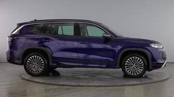 2025 Volkswagen ETSI MHEV Life DSG Euro 6 5-door (Purple) - Image: 4