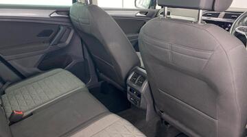 2022 Volkswagen TSI Life DSG Euro 6 5-door (Blue) - Image: 28