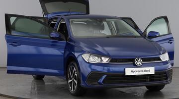 2025 Volkswagen 1.0 TSI Match Euro 6 5-door (Blue) - Image: 9