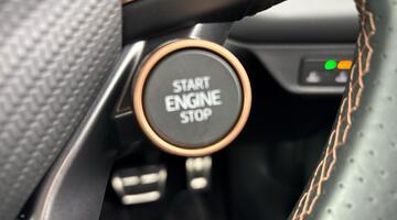 2025 CUPRA 2.0 TSI VZ1 DSG 4-doorive Euro 6 5dr (Black) - Image: 14