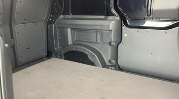 2024 Volkswagen Pro 79kWh Commerce Auto 5-door (Black) - Image: 22