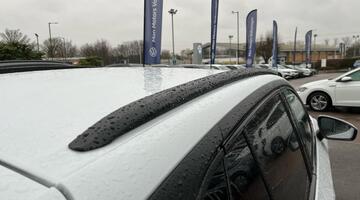 2025 Volkswagen Pro 77kWh Match Auto 5-door (White) - Image: 37