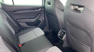 2025 Škoda TSI ACT SportLine Euro 6 5-door (Silver) - Image: 27