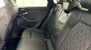 2025 Audi 100kWh S Edition 1 Sportback Auto quattro 5-door (Grey) - Image: 36