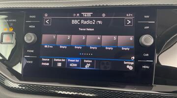 2023 Volkswagen 1.0 TSI Life Euro 6 5-door (Grey) - Image: 7