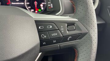 2025 SEAT 1.0 TSI FR Black Edition DSG Euro 6 5-door (Multicolour) - Image: 24