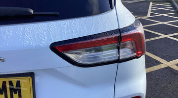 2020 Ford EcoBoost Titanium First Edition Euro 6 5-door (White) - Image: 28