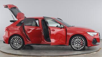 2025 Audi 2.0 TFSI Black Edition Sportback S Tronic quattro Euro 6 5-door (Red) - Image: 10