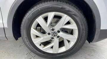 2021 Volkswagen TSI Life DSG Euro 6 5-door (Silver) - Image: 5