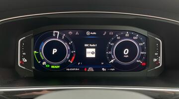 2023 Volkswagen TSI 13kWh R-Line DSG Euro 6 5-door (White) - Image: 24