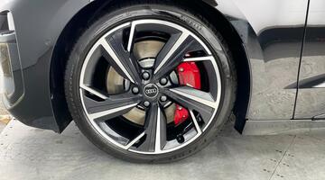 2025 Audi 100kWh Edition 1 Auto quattro 5-door (Black) - Image: 46