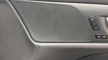 2025 Volvo 2.0 B4 MHEV Plus DCT Auto Euro 6 5-door (Blue) - Image: 26