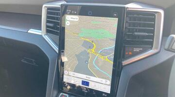 2025 Volkswagen 2.0 TDI Style Auto 4Motion Euro 6 4-door (Red) - Image: 30