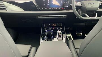 2025 Audi 2.0 TFSI S line S Tronic Euro 6 5-door (Blue) - Image: 30