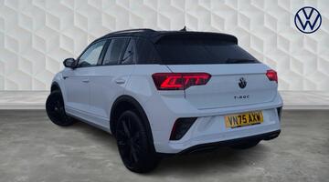 2025 Volkswagen TSI Black Edition Plus DSG Euro 6 5-door (White) - Image: 3