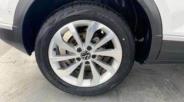 2022 Volkswagen 1.0 TSI Style Euro 6 5-door (White) - Image: 17