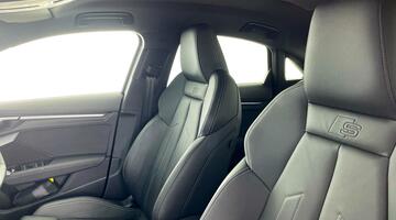 2025 Audi TFSI 30 S line S Tronic Euro 6 4-door (Black) - Image: 35