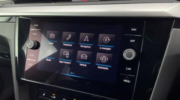 2024 Volkswagen TSI 13kWh R-Line Shooting Brake DSG Euro 6 5-door (Black) - Image: 18