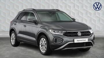 2025 Volkswagen TSI Match Euro 6 5-door (Grey) - Image: 1