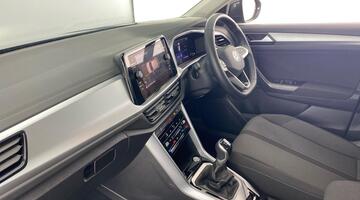 2025 Volkswagen TSI Match Euro 6 5-door (Grey) - Image: 2