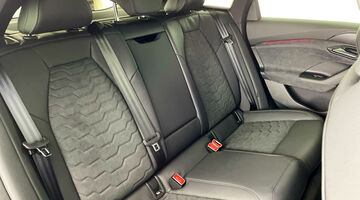 2025 Audi Sportback Edition 1 e-tron performance 270,00 kW (Blue) - Image: 22