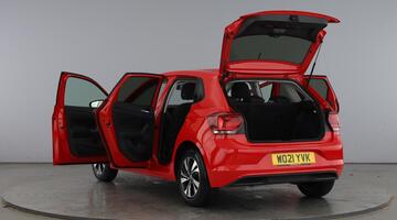 2021 Volkswagen 1.0 EVO Match Euro 6 5-door (Red) - Image: 11