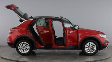 2023 Volkswagen TSI Life Euro 6 5-door (Red) - Image: 10