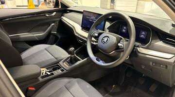 2024 Škoda TSI ACT SE Technology Euro 6 5-door (Black) - Image: 7