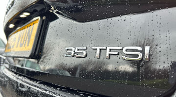 2025 Audi TFSI CoD 35 S line S Tronic Euro 6 5-door (Black) - Image: 18