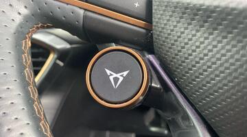 2022 CUPRA 2.0 TSI VZDSG 4-doorive Euro 6 5dr (Grey) - Image: 25