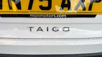 2025 Volkswagen 1.0 TSI Life Euro 6 5-door (White) - Image: 16