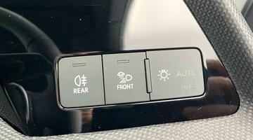 2025 Audi TFSI 35 Black Edition Sportback S Tronic Euro 6 5-door (White) - Image: 24