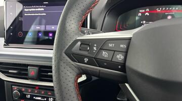 2025 SEAT 1.0 TSI FR DSG Euro 6 5-door (White) - Image: 12