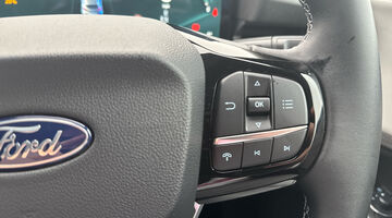 2025 Ford Standard Range 43kWh Premium Auto 5-door (Blue) - Image: 17