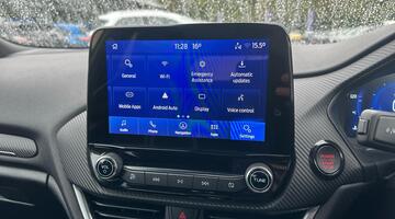 2022 Ford EcoBoost ST-3 Euro 6 3-door (Green) - Image: 18