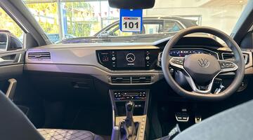 2025 Volkswagen TSI Black Edition DSG Euro 6 5-door (Multicolour) - Image: 8