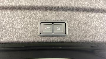 2025 Audi 2.0 TFSI 40 Black Edition Sportback S Tronic quattro Euro 6 5-door (Black) - Image: 33