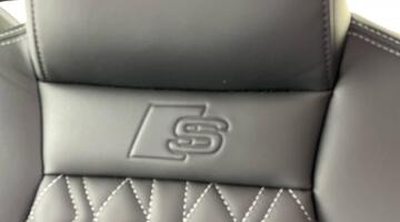 2025 Audi Saloon Black Edition TFSI 333 PS S tronic (Green) - Image: 44