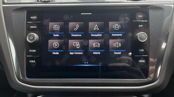 2022 Volkswagen TSI R-Line DSG Euro 6 5-door (Grey) - Image: 31