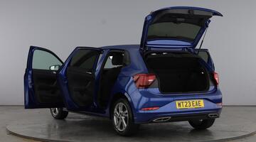 2023 Volkswagen 1.0 TSI R-Line Euro 6 5-door (Blue) - Image: 11